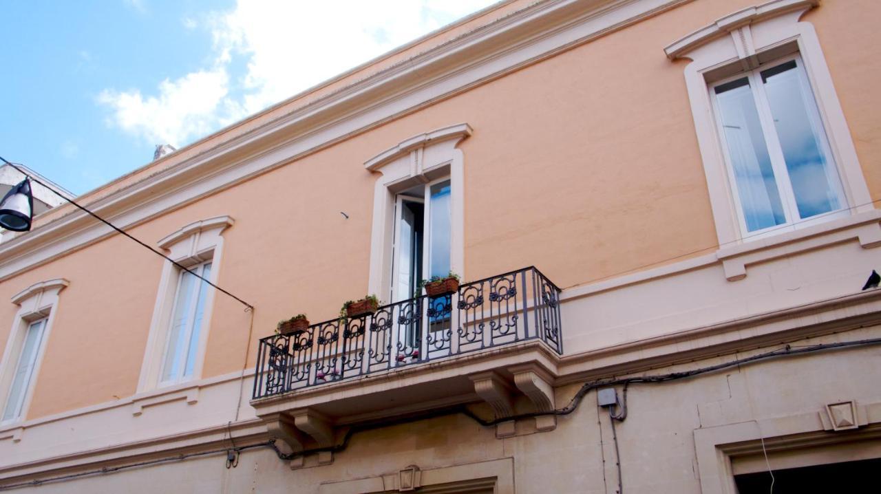 ليتشي Casa Di Lo Suites المظهر الخارجي الصورة